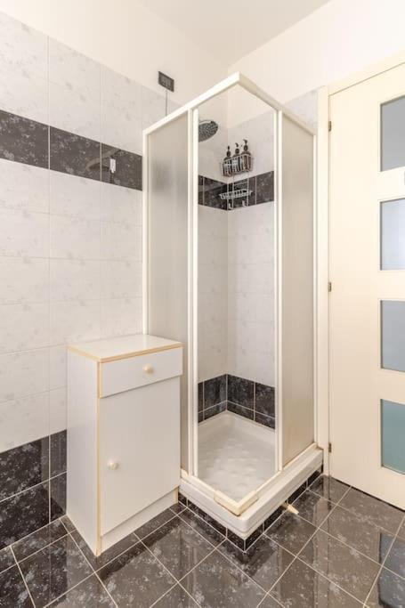 Thekeystudio, La Casa Del Mare Azzurro With Seaview Ventimiglia Exterior photo