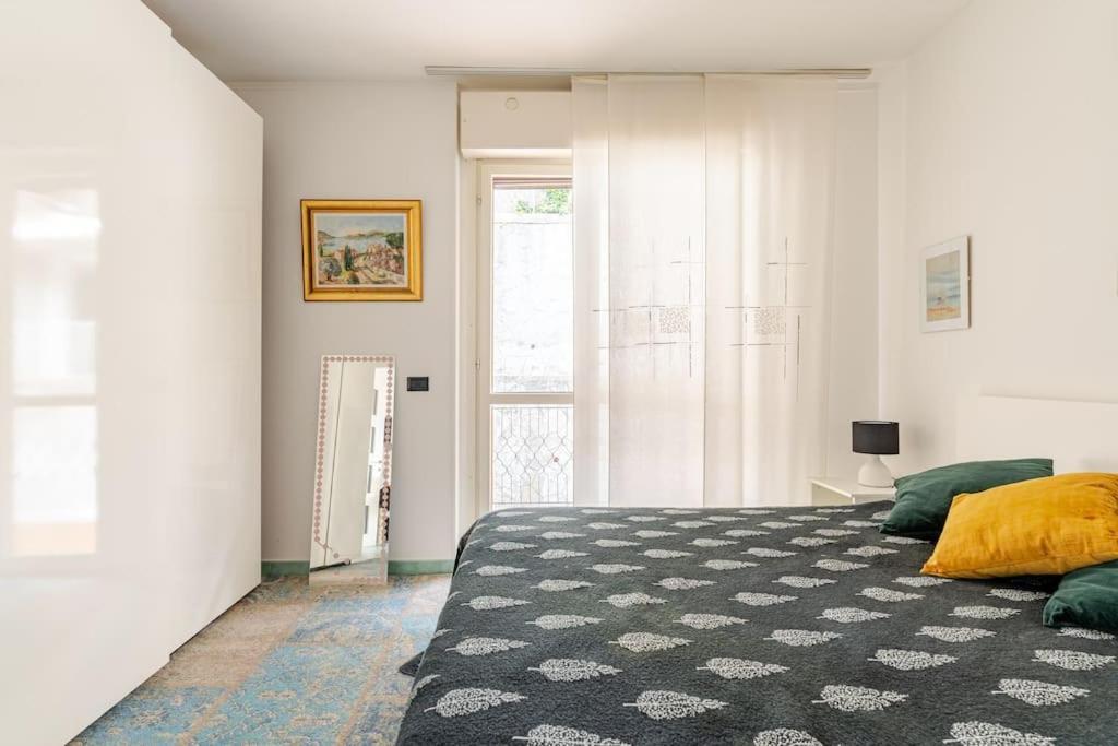 Thekeystudio, La Casa Del Mare Azzurro With Seaview Ventimiglia Exterior photo